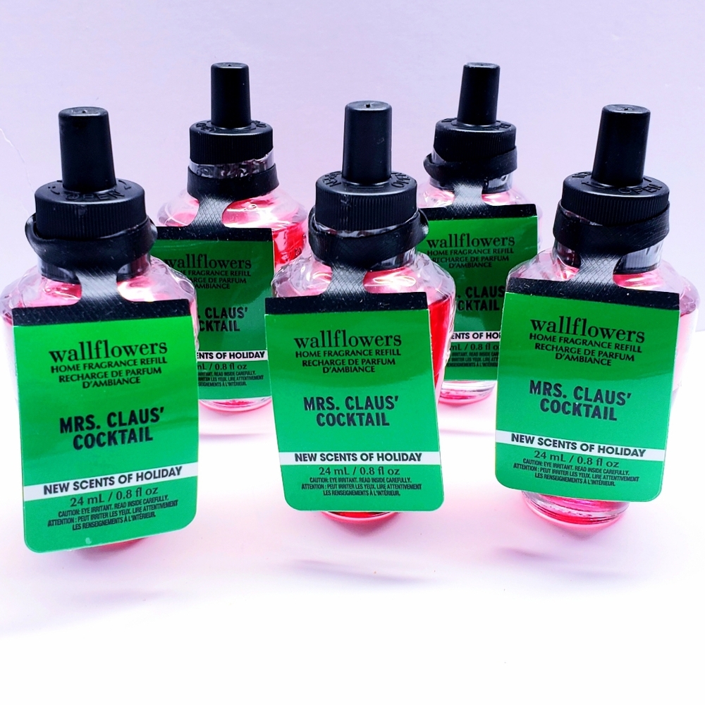 Bath & Body Works MRS. CLAUS' COCKTAIL Wallflowers Home Fragrance Refill (5 Pcs)